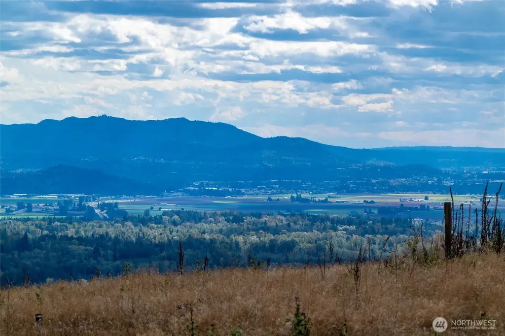 3140 Blanchard Knob Trail Bow WA 98232