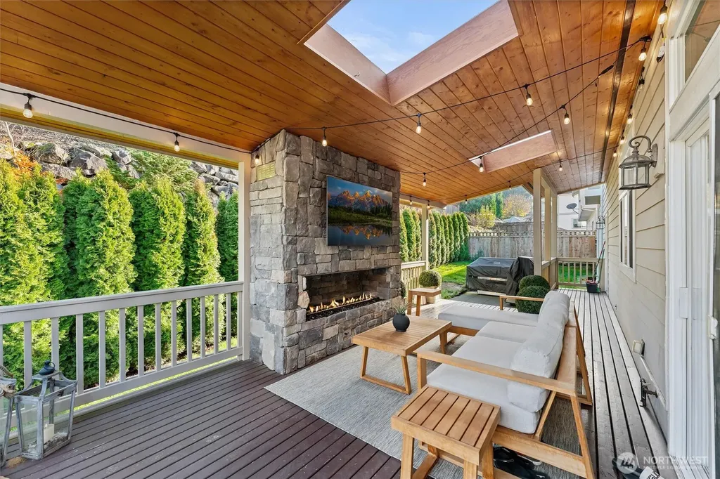 5228 Highland Dr SE Auburn WA 98092