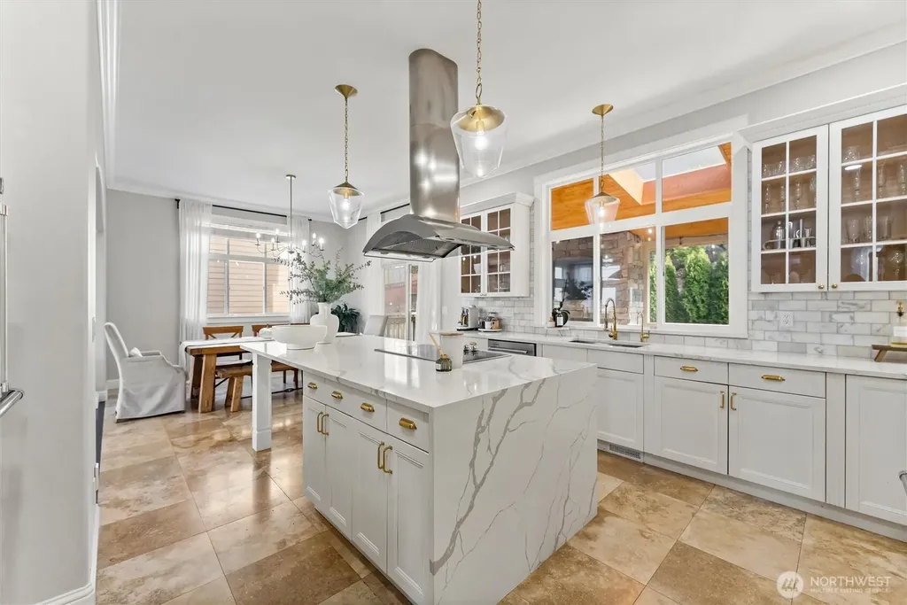 5228 Highland Dr SE Auburn WA 98092