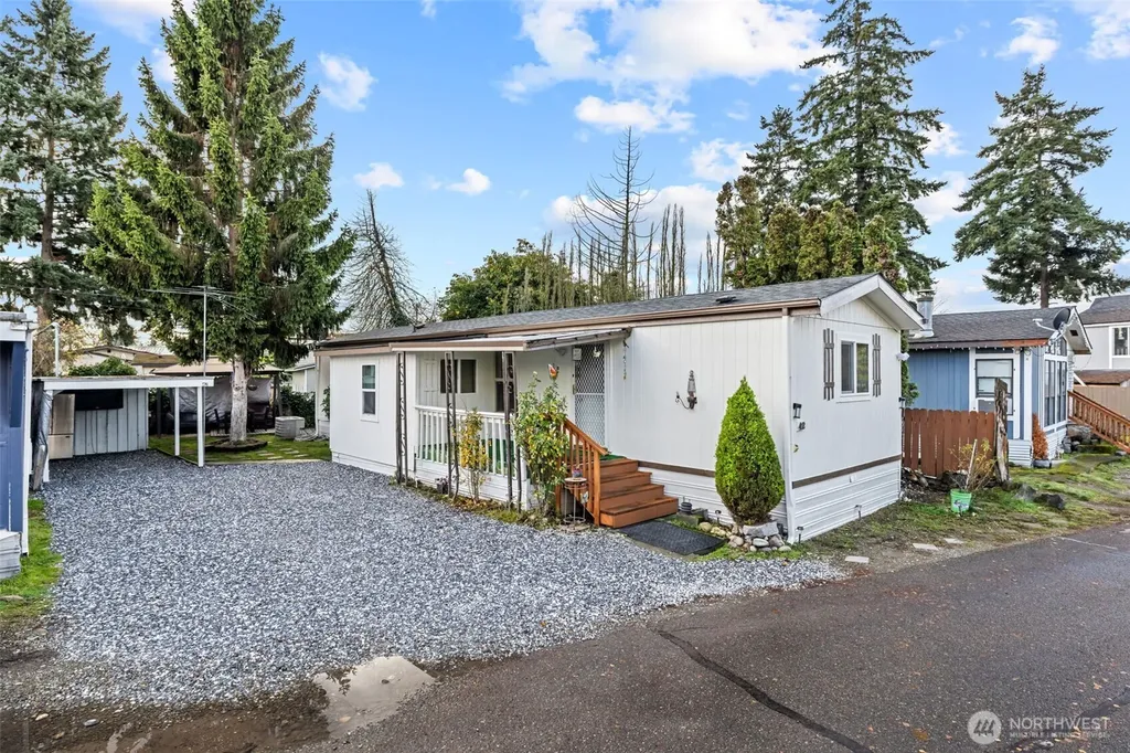 10302 Lakeview Avenue SW Lakewood WA 98499