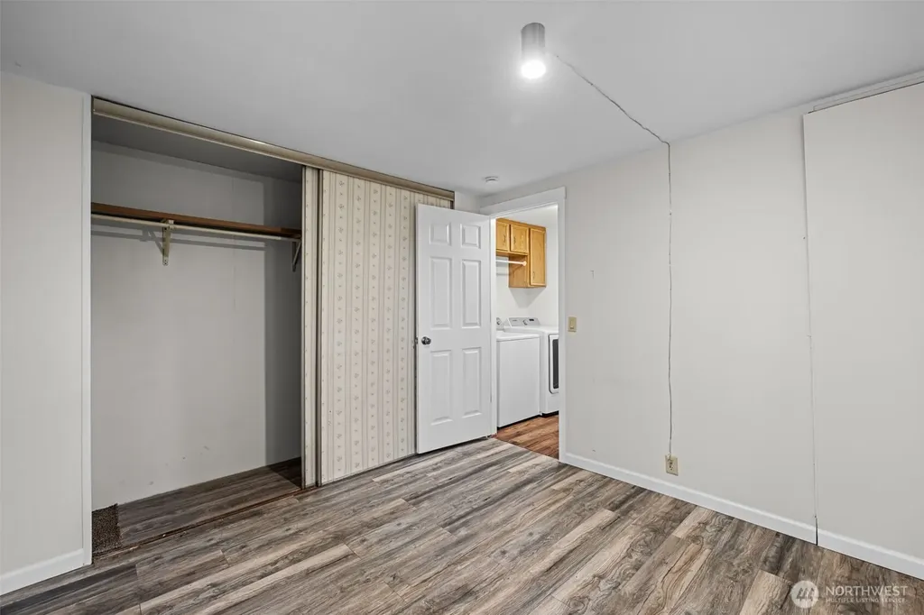 10302 Lakeview Avenue SW Lakewood WA 98499