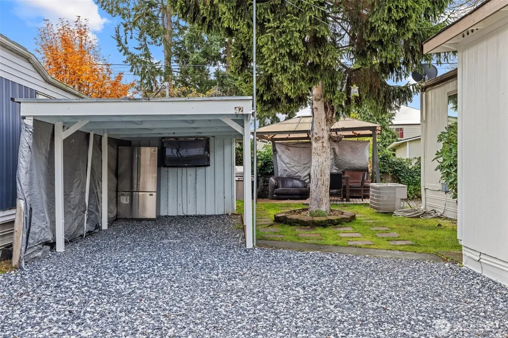 10302 Lakeview Avenue SW Lakewood WA 98499