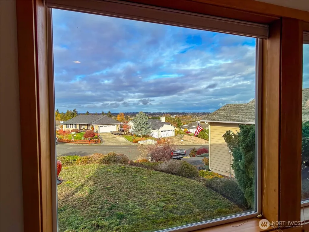 31 Opal Lane Sequim WA 98382