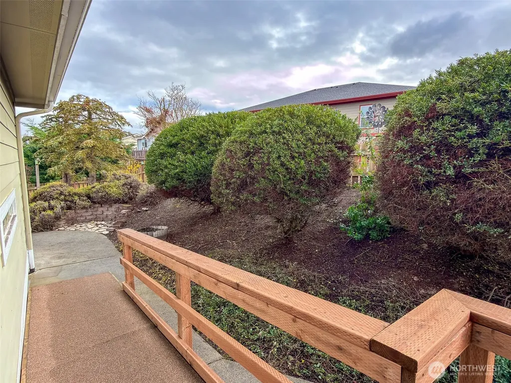 31 Opal Lane Sequim WA 98382