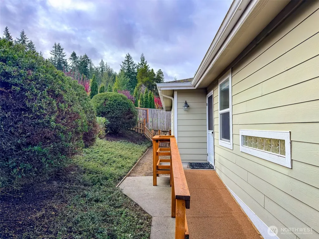 31 Opal Lane Sequim WA 98382