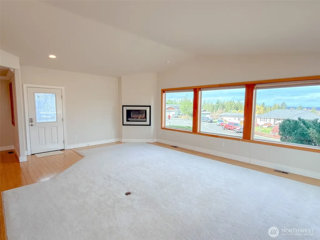 31 Opal Lane Sequim WA 98382
