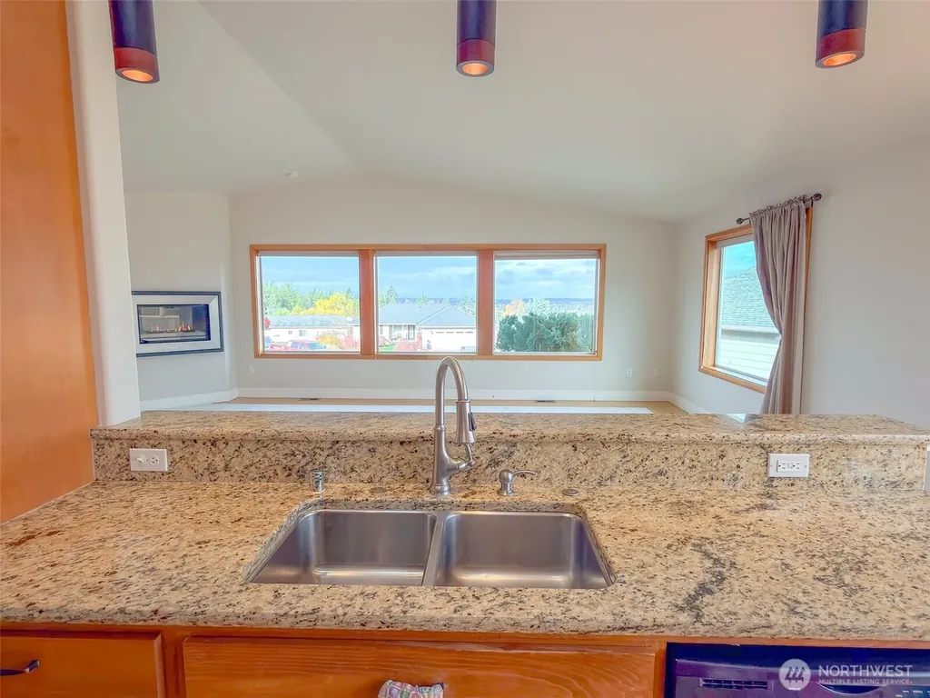 31 Opal Lane Sequim WA 98382