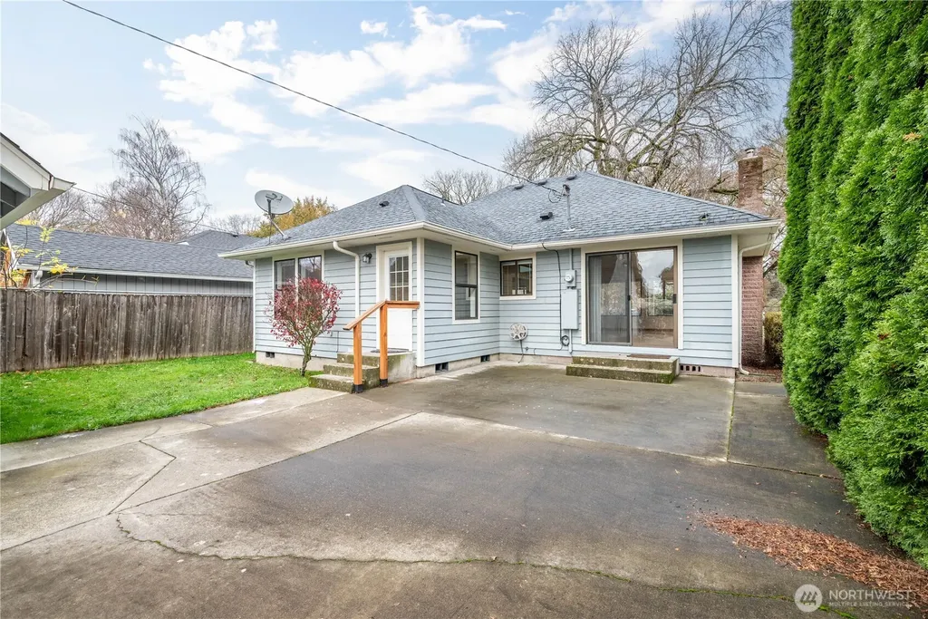 1531 Nichols Boulevard Longview WA 98632