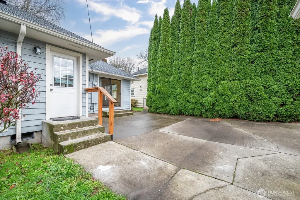 1531 Nichols Boulevard Longview WA 98632