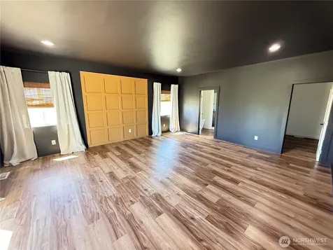 82 Nichols Road Omak WA 98841