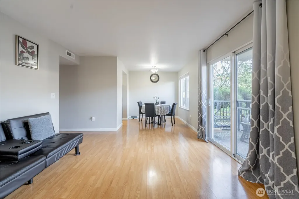 323 75th Street SE Everett WA 98203