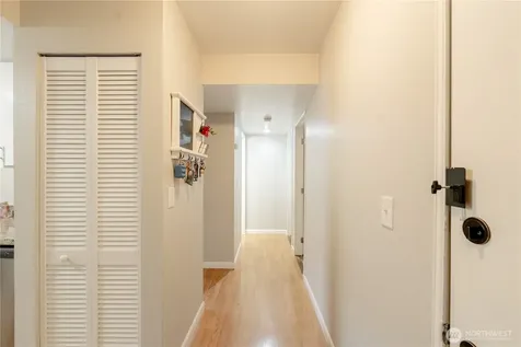 323 75th Street SE Everett WA 98203