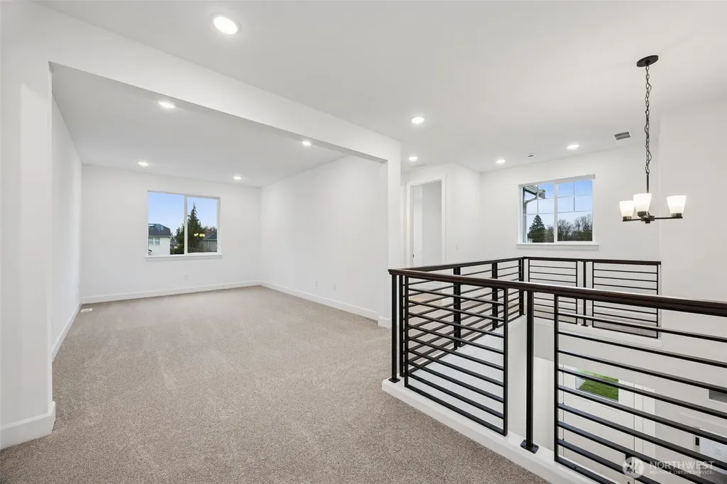 2207 Oak Court Milton WA 98354