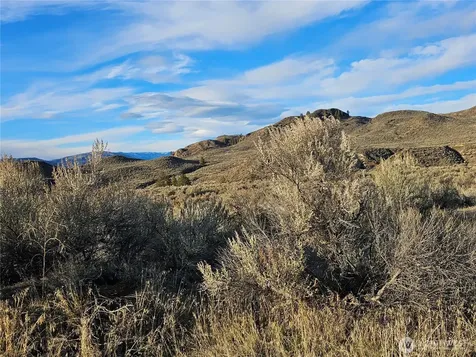 6 Pine Grove Road Oroville WA 98844