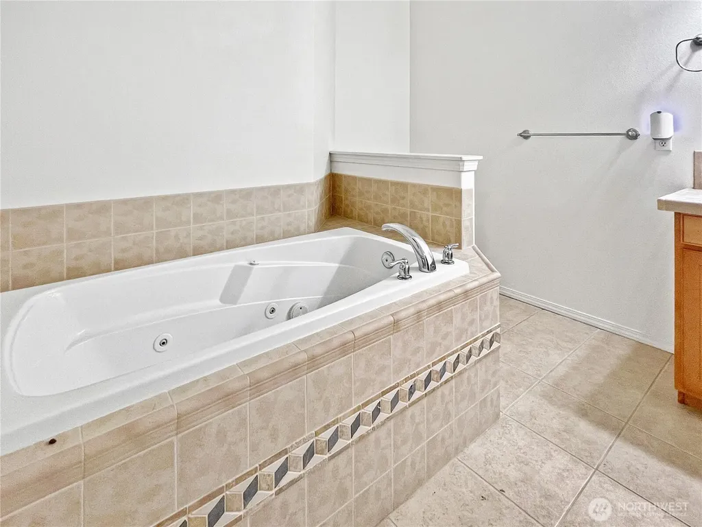 1100 9th Avenue Milton WA 98354