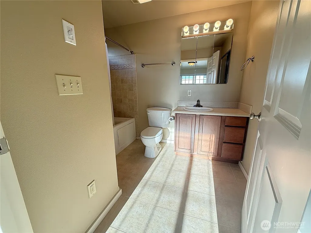 978 Point Brown Avenue SE Ocean Shores WA 98569