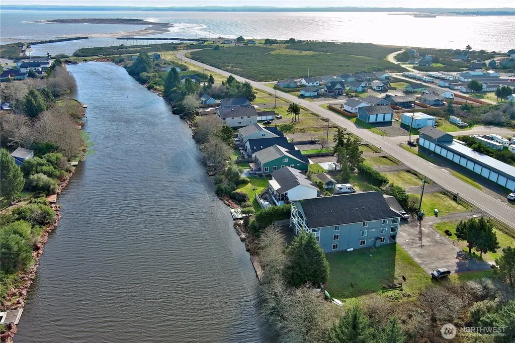 978 Point Brown Avenue SE Ocean Shores WA 98569