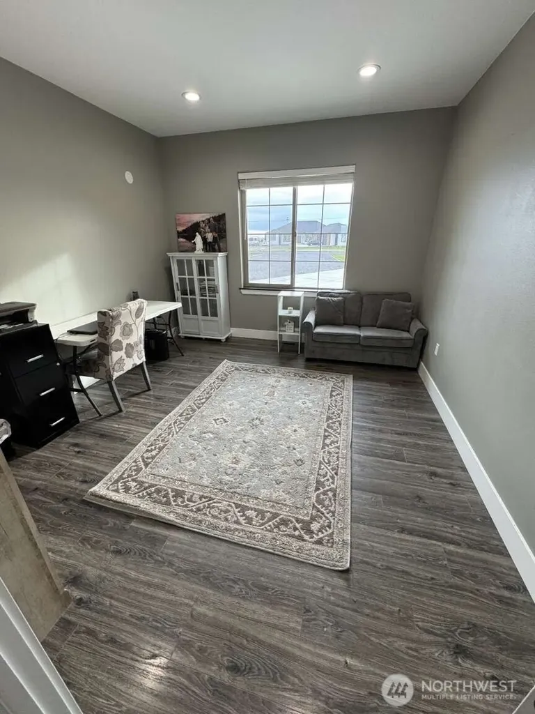 4337 Road 7.4 NE Moses Lake WA 98837