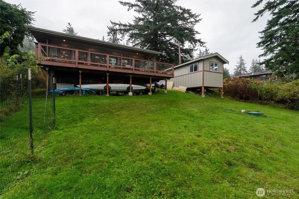2533 Island View Lane Lummi Island WA 98262