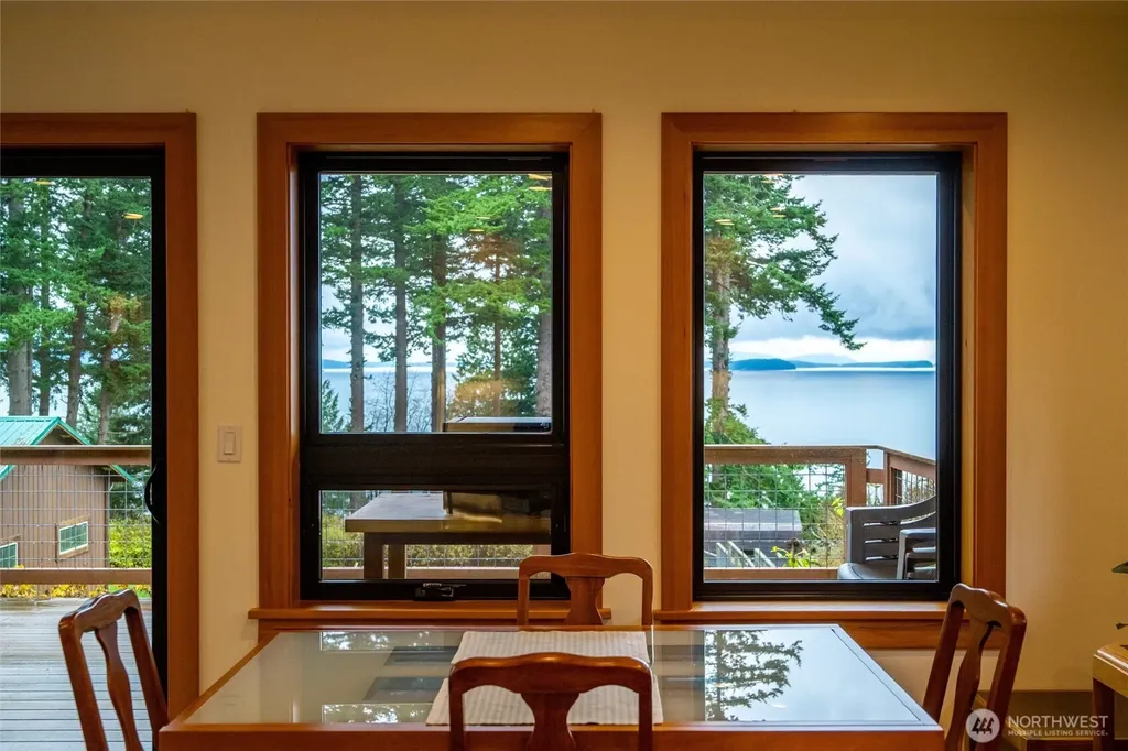 2533 Island View Lane Lummi Island WA 98262