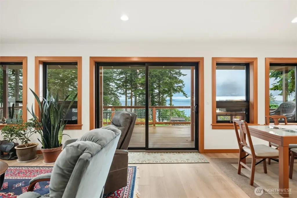 2533 Island View Lane Lummi Island WA 98262