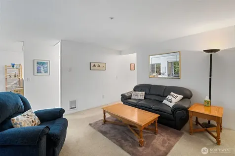 7453 Newcastle Golf Club Road Newcastle WA 98059