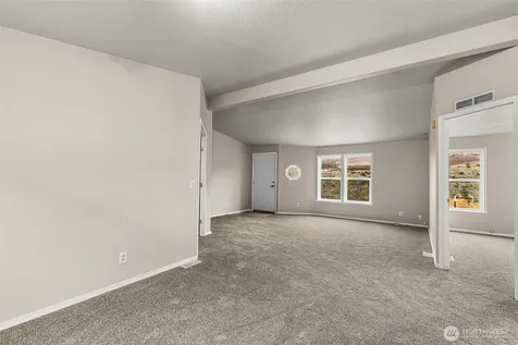 3570 Pinnacle Place Wenatchee WA 98801