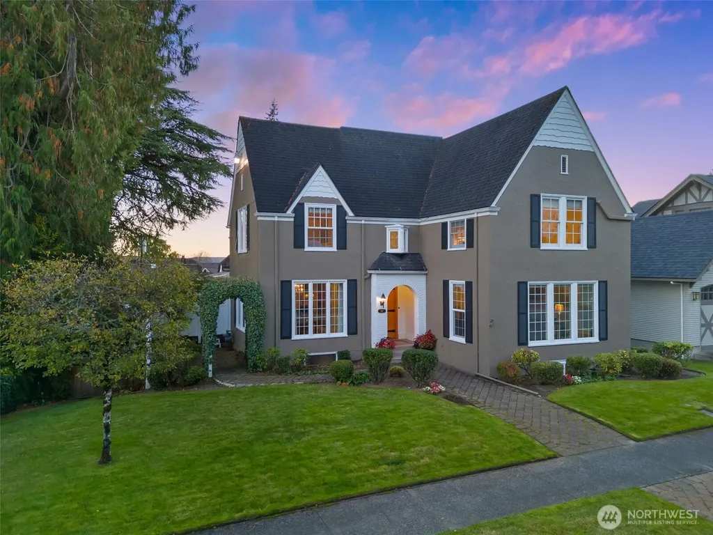 317 10th Street Aberdeen WA 98520