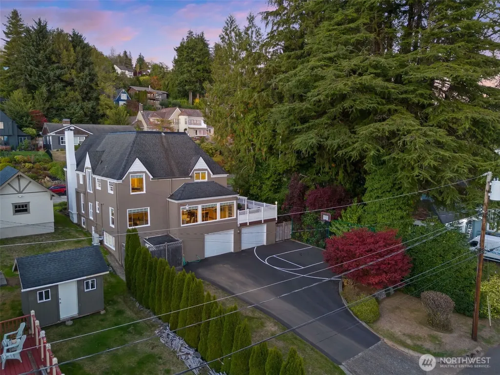 317 10th Street Aberdeen WA 98520