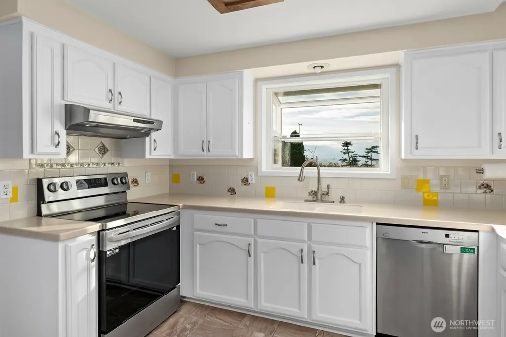 765 El Toro Street Coupeville WA 98239