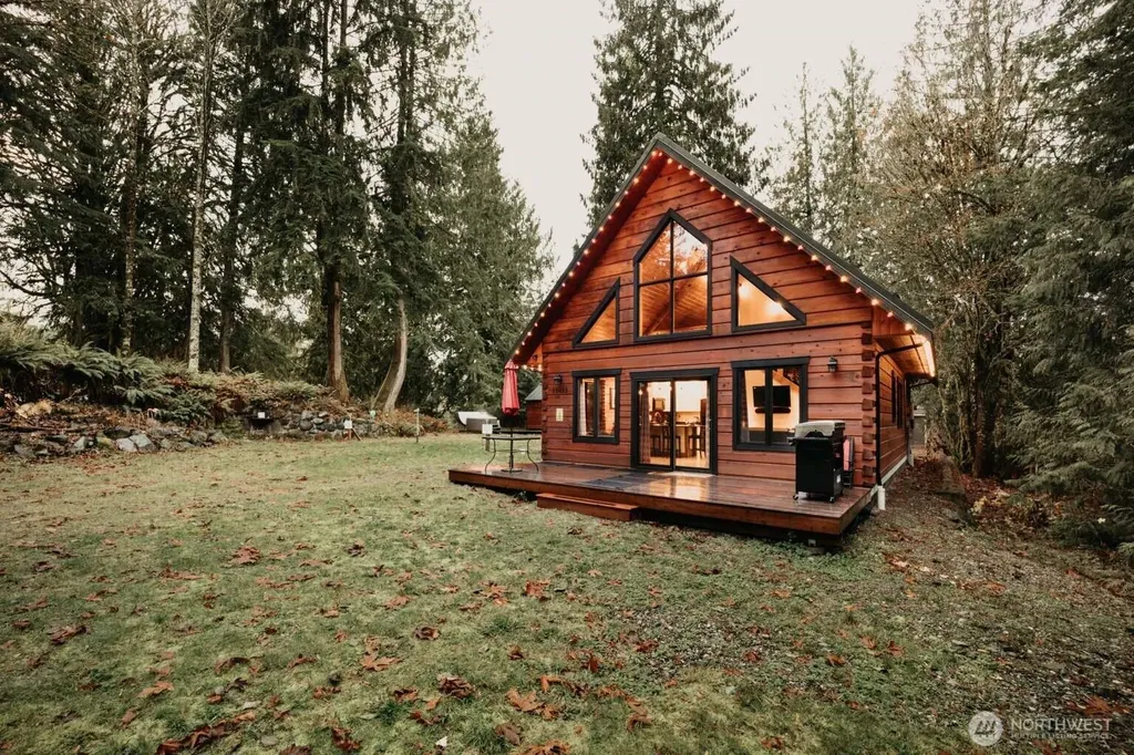 15033 Welcome Road Glacier WA 98244