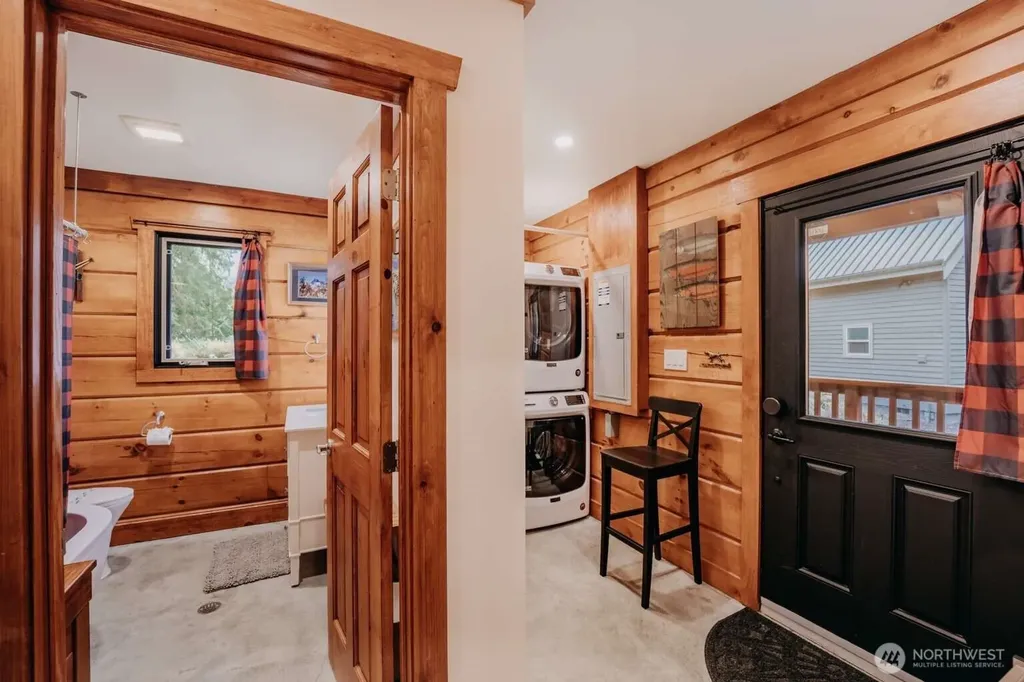 15033 Welcome Road Glacier WA 98244