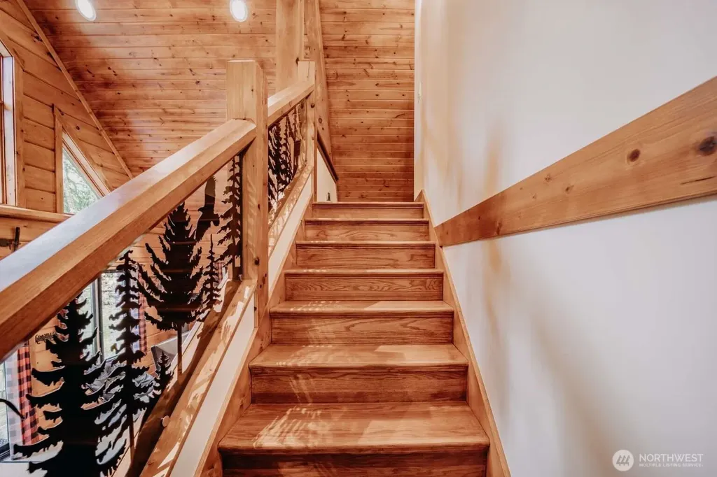 15033 Welcome Road Glacier WA 98244