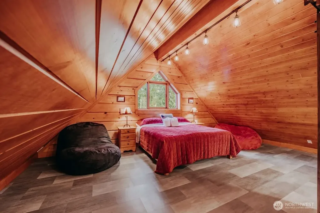 15033 Welcome Road Glacier WA 98244