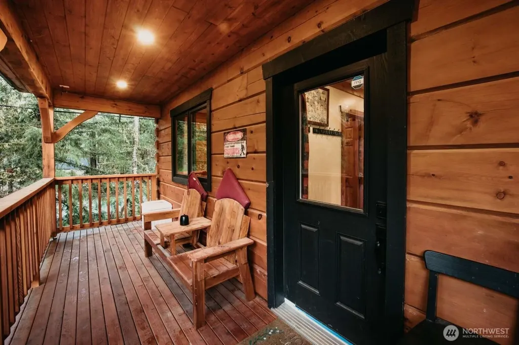 15033 Welcome Road Glacier WA 98244