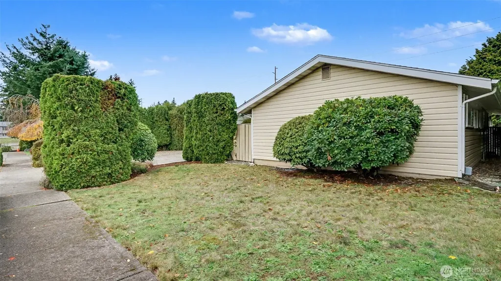 5709 N 13th Street Tacoma WA 98406