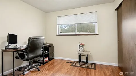 5709 N 13th Street Tacoma WA 98406