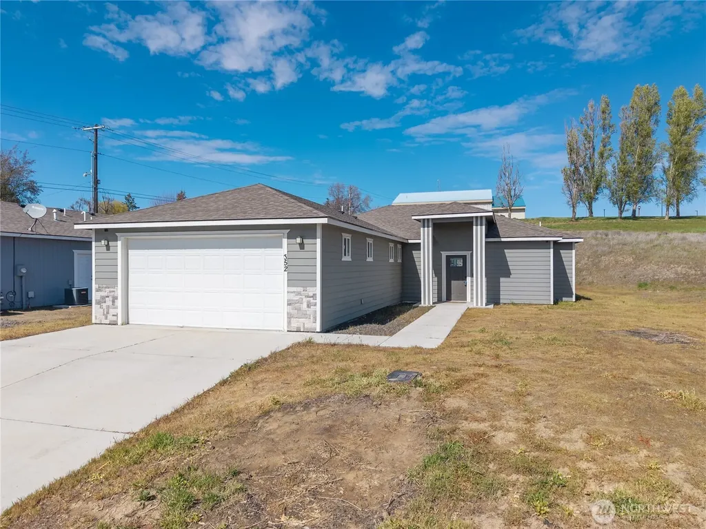 352 E Davis Street Connell WA 99326