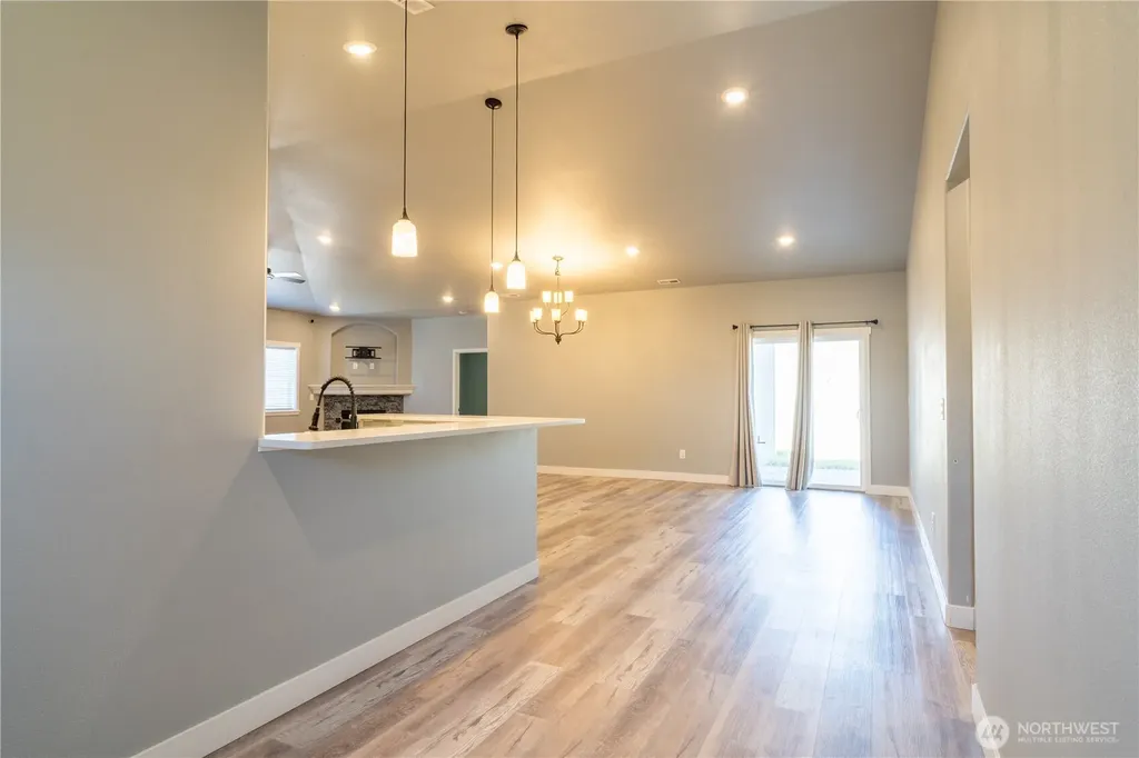 352 E Davis Street Connell WA 99326