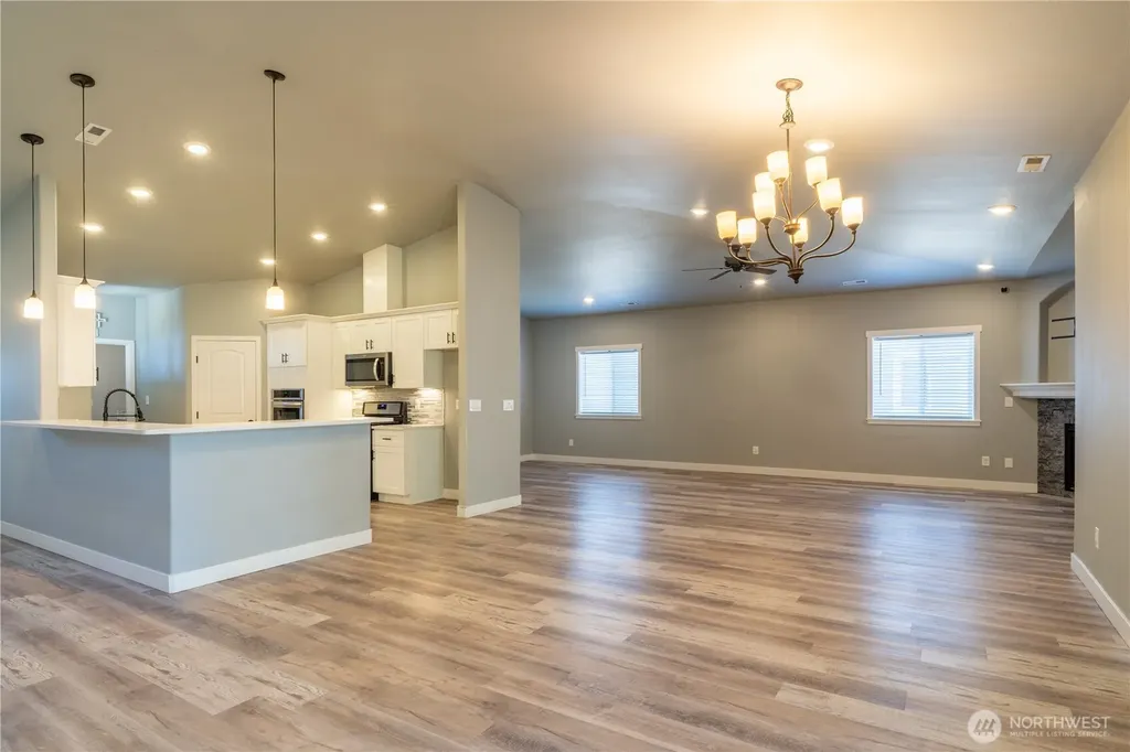 352 E Davis Street Connell WA 99326