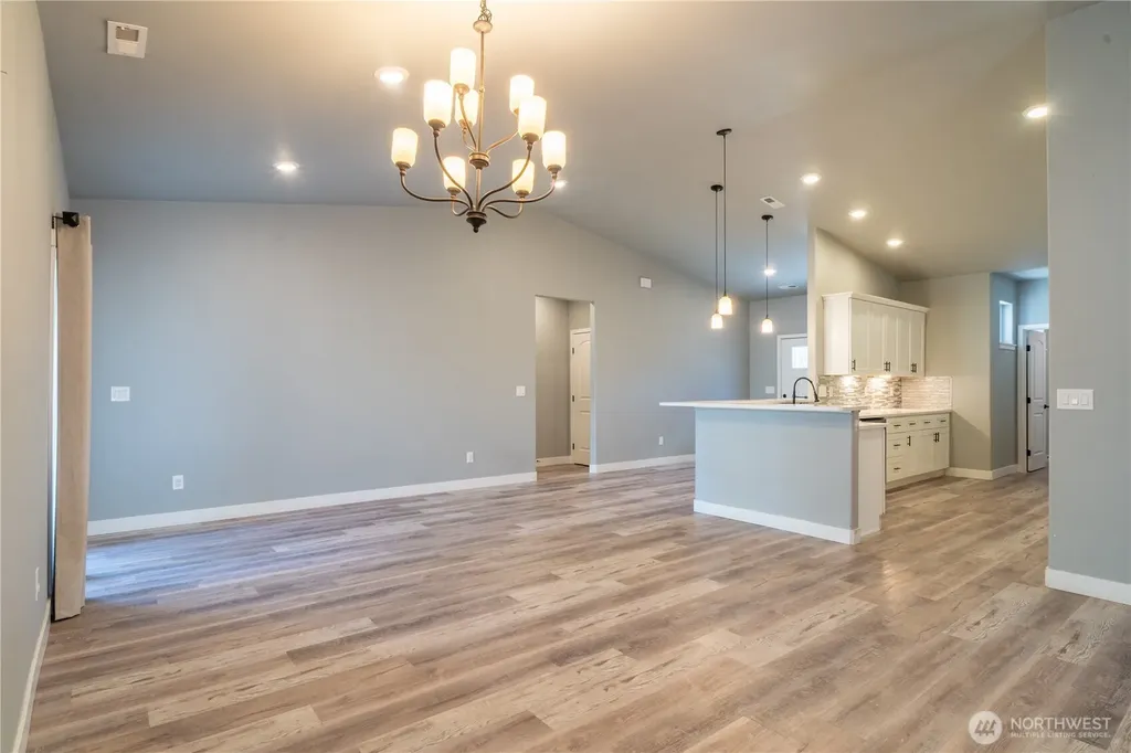 352 E Davis Street Connell WA 99326
