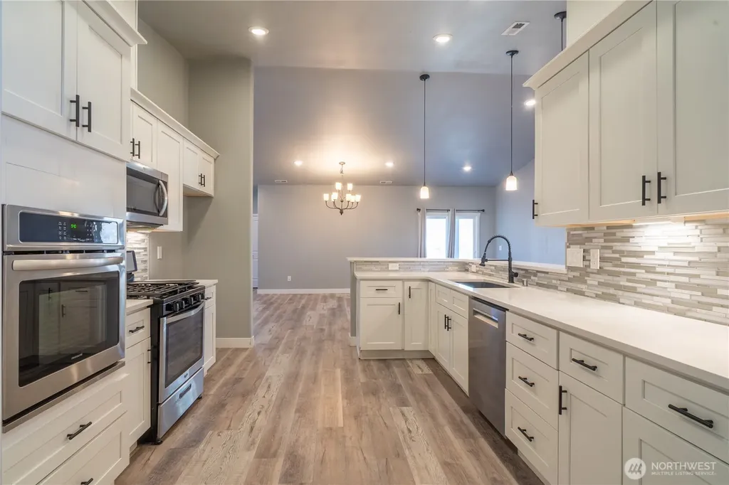 352 E Davis Street Connell WA 99326
