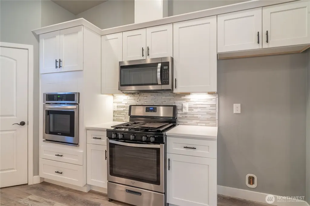 352 E Davis Street Connell WA 99326