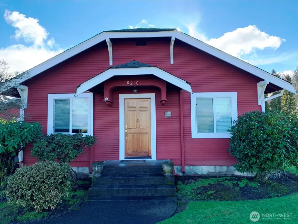 1020 S Fruitland Puyallup WA 98371