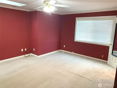 1020 S Fruitland Puyallup WA 98371