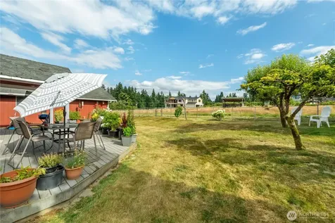 1020 S Fruitland Puyallup WA 98371