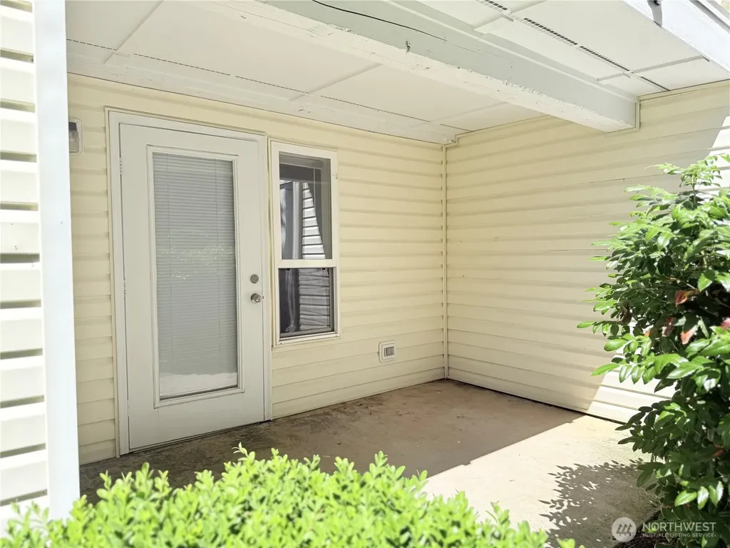 11002 SE Petrovitsky Road Renton WA 98055