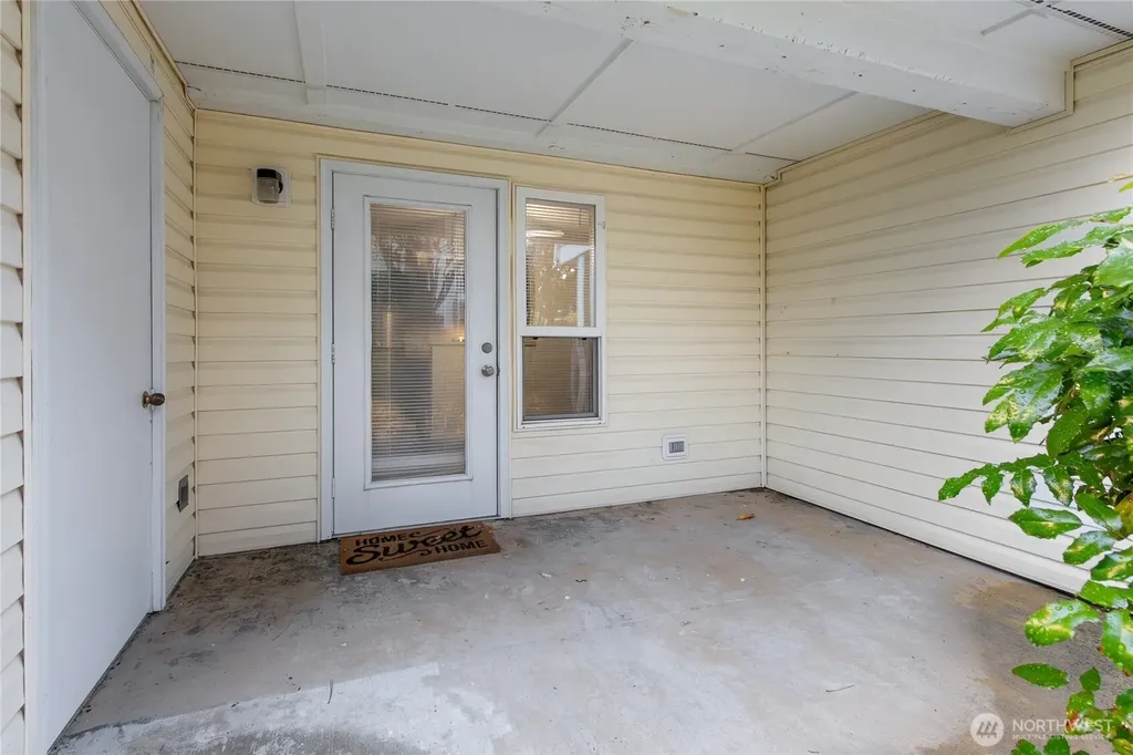 11002 SE Petrovitsky Road Renton WA 98055