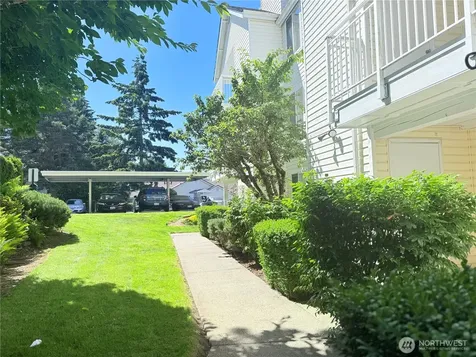 11002 SE Petrovitsky Road Renton WA 98055