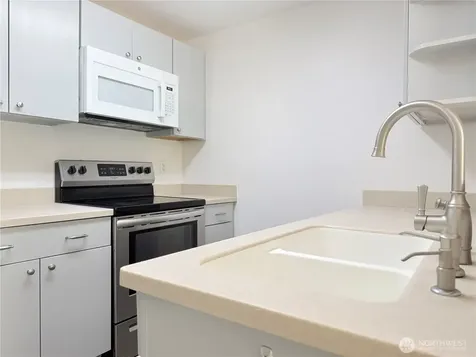 11002 SE Petrovitsky Road Renton WA 98055